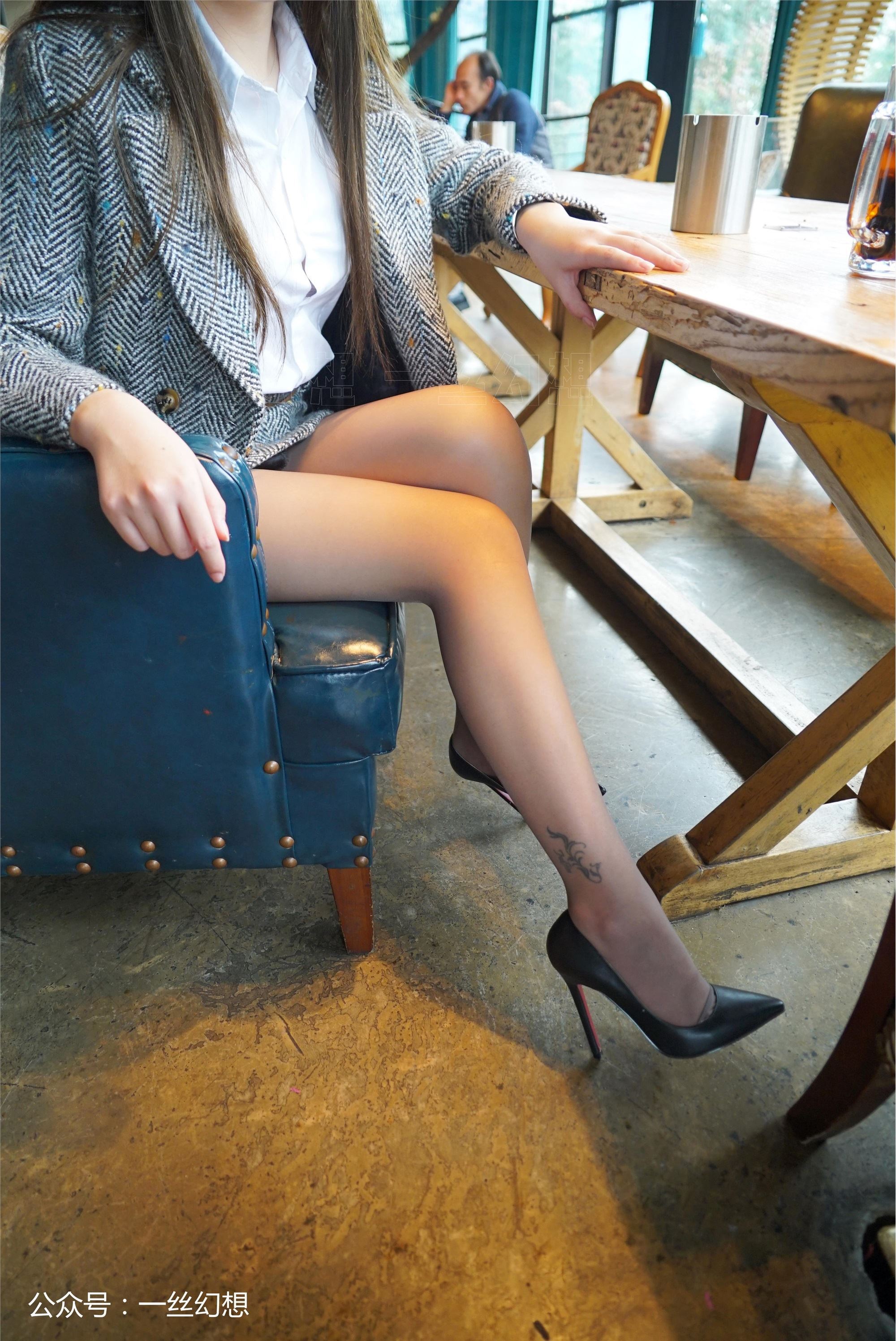 高丝女子图鉴 袜小喵×一丝幻想 NZ047 ViV